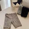 Leggings Finos de Verão para Meninas 2026 Estilo Coreano Roupas Infantis Novas Calças de Cinco Pontos de Verão Leggings Estilosas para Bebês