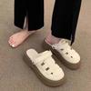 Sandálias Novas Vazadas Fechadas na Frente de Duas Vias para Mulheres 2025 Novo Estilo Tamancos Sapatos Romanos Meio Chinelos Preguiçosos para Mulheres Aumentando a Altura