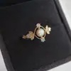 Anillo de Piedra Ópalo Anillo de Pedrería para Mujer Diseño de Nicho Estilo Retro Francés de Corte de Lujo Ligero Anillo de Cola Abierta