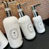 Frasco de Reposição de Fragrância Francesa 500ml Branco Porcelana Garrafa Plástica com Bomba Banheiro de Hotel Premium Shampoo Óleo de Chá Sub-embalagem