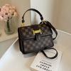 Bolso de Mano de Diseño Nicho Bolso para Mujer 2023 Bolsos Nuevos Moda Viajero Bolso Cuadrado Pequeño de Alta Gama Versátil Bolso Cruzado