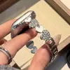 Correa de metal de resina con incrustaciones de diamantes en forma de corazón, compatible con Apple Watch Series 12, 11 y 10