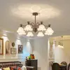 Lustre de Flores Estilo Francês Flor de Flor Retro Botão de Flor Distintivo Criativo Hall de Casa Iluminação Design Atmosférico Médio Lâmpada de Sala de Estar de Luxo Leve