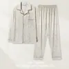 Pijama para hombre de manga larga, tipo algodón, nuevo estilo otoño/invierno, hecho de algodón, se puede usar como ropa exterior, diseño de frente abierto, adecuado para principios de primavera, conjunto de hombre, delgado