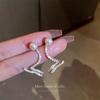 Pendientes de Borla de Perlas Carta de Amor Antigua Media Aguja Plata Nicho Aretes de Alta Gama Retro Lujo Ligero Accesorios para Orejas Venta al por Mayor Mujeres