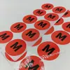 Pegatinas de Tallas de Ropa Personalizadas, Fondo Rojo Redondo, Papel Cobre, Etiquetas Autoadhesivas, Etiquetas de Protección Ambiental Rohs, Hecho a Medida