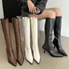 Elegantes botas altas de tacón alto y diseño delgado para personas menudas, botas altas adelgazantes de punta para otoño e invierno con cremallera trasera