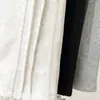 [Especial] Calça esportiva casual plissada de borda inclinada com design novo outono 2026 para mulheres plus size, calça de perna curva 1011