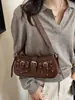 Bolso bandolera retro de moda para mujer, nuevo bolso de verano 2026 de nicho de alto valor con tachuelas y hebilla de cinturón, bolso de hombro