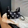 Bolso de lunares para mujer 2026 nuevo verano popular casual moda bandolera única para debajo del brazo gran capacidad para ir al trabajo bolso cruzado