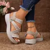 Novo produto de verão da Amazon: sandálias femininas de dedo aberto com solado grosso e tiras de velcro, estilo leve e esportivo, sandálias de praia plus size
