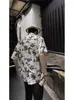 Camisa Floral Negra y Blanca Estilo Chino Retro con Patrón de Rosas Holgada de Manga Corta para Hombre de Alta Gama Atractiva Holgada Casual Moderna