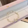 Joia de Mão Irregular de Pérola Shijia, Pulseira de Trevo de Quatro Folhas de Concha Branca Natural, Design Único, Pequenos Acessórios Exquisitos para Mulheres