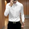Camisa de alta qualidade 26 nova, estilosa e descolada, resistente a rugas para homens, elástica, slim fit, bordada, casual, de manga comprida