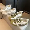 Zapatos de entrenamiento alemanes para mujer que aumentan la altura, nuevo modelo de verano 2026, malla fina transpirable, piel auténtica, punta cuadrada, zapatos Mary Jane bajos
