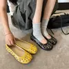Versión de piel de oveja~Zapatos vintage de punta dividida con tachuelas, bailarinas de corte bajo, versátiles para ir al trabajo, zapatos Mary Jane planos sin cordones