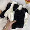 Meias de Veludo de Vison de Outono e Inverno Cuidadosamente Selecionadas para Mulheres até o Meio da Panturrilha Forradas com Lã Meias de Confinamento Felpudas Espessas para Mulheres Meias de Caxemira para Mulheres Inverno