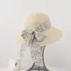 Chapéu de Sol de Aba Larga Floral para Mulheres, Chapéu de Sol de Verão para Férias na Praia e Litoral, Chapéu de Palha com Proteção UV