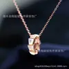Colar Ossos de Cobra Baojia Lingdong Círculo Único Cravejado com Diamantes Madrepérola Calcedônia Vermelha Malaquita Corrente para Clavícula Simples Europeia e Americana de Marca Grande