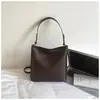 Bolso de Hombro Tejido Nuevo Verano 2026 con Textura de Alta Calidad y Apariencia Elegante, Bolso de Hombro de Moda para el Trabajo y los Viajes Diarios Bolso Tote