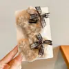 Presilhas de Cabelo Estrela de Pelúcia para Meninas, Presilhas Fofas para Mechas Laterais, Acessórios de Cabelo, Grampos para Meninas Pequenas, Novo Modelo 2025