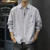 Nova Camisa Masculina Listrada Outono 2026, Marca Tendência Estilo Japonês, Jaqueta Camisa Casual Solta Cinza de Alta Qualidade