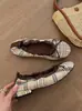 Meu favorito pessoal! Sapatilhas estilo boneca para mulheres, novo modelo 2026, xadrez com laço, sapatos Mary Jane rasos para o dia a dia