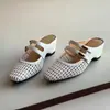 Medias Pantuflas Cerradas de Media Punta Retro para Mujer, Nuevas Sandalias de Verano 2026 Estilo Francés Tejido Hueco Slip-On