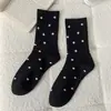 Meias longas de algodão estilo ins da moda, meias femininas populares, novas meias de bolinhas para outono e inverno, meias longas da moda, meias de bolinhas