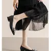 Populares zapatos de mujer de punta estilo francés, nuevos zapatos bajos de otoño 2026 con pedrería, zapatos de mujer negros elegantes
