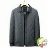 Nueva colección de invierno: Chaqueta acolchada de algodón para hombre, estilo casual de negocios, con cuello de patrón de rombos, hecha con seda ligera para una sensación lujosa y cálida