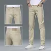 Jeans Branco de Alta Qualidade para Homens Hong Kong Outono 2026, Corte Slim, Perna Afunilada, Business, Elástico, Versátil, Calça Branca Pura Casual