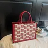 Bolsa de Tote Festiva Roja para Mujer 2026 Modelo Nuevo Ceremonia de Boda Bolsa para Dama de Honor Moda de Nicho Bolso de Hombro Festivo para Novia
