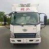 Camión Refrigerado y Aislado Jiefang de 4.2m, Camión Refrigerado con Placa Azul y Ganchos para Carne, Camión Refrigerado tipo Caja para Mariscos, Verduras y Productos Congelados