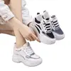 Zapatos de papá para mujer, nueva colección primavera/otoño 2026, zapatillas gruesas de moda y versátiles estilo coreano, zapatillas deportivas de moda y casuales