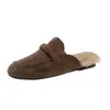 2026 Zapatillas de Felpa Vieja de Pelo Plano para Mujer Mules Estilo Nuevo Suela Gruesa Slip-on Estilo Dinero Punta Cuadrada Color Camel