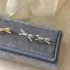 Pendientes de Lazo con Goteo de Aceite Estilo Ins, Diseño Sencillo de Nicho, Pendientes de Moda Versátiles y Únicos, Estilo Minimalista
