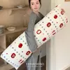 Almohada larga de terciopelo lechoso para mujeres, diseñada para dormir con las piernas recogidas, dormir de lado, respaldo de sofá, cojín de respaldo para sala de estar, nuevo estilo 2026