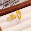 Anel Coração de Filigrana com Diamante Cintilante em Cobre Banhado a Ouro, Cor Duradoura, Luxo Leve Exquisito, Anel Ajustável de Alta Qualidade em Forma de Coração