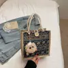 Bolsa de Linho para Mulheres de Celebridade da Internet 2026 Nova Moda Primavera Bolsa para Passeio Almoço Bolsa de Ombro Portátil