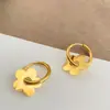 Pendientes Frescos y Modernos Estilo Ins con Forma de Pétalos para Mujer, Pendientes Exquisitos y de Moda con un Divertido Diseño Floral, Chapados en Oro de 18 Quilates