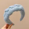 Linda diadema de felpa de dibujos animados para mujer, especialmente diseñada para lavarse la cara y aplicar mascarillas faciales, diadema de corona alta, lista para fotos, crea una atmósfera elegante