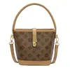 Bolso Cubo Estampado con Letras Nuevo Verano 2024 Bolso Cruzado de Moda Versátil Bolso de Hombro Texturizado para Mujer Bolso de Viaje