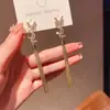 Estilo Retro Francés Chanel Exquisitos Súper Brillantes Diamante Letra Pendientes Largos con Borlas Joyería para Orejas de Mujer Nicho Sentido de Alta Gama