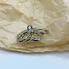 Botón de Flor Calado Estilo Coreano Perla Flor de Cinco Pétalos Botón Metálico Vestido Cortavientos DIY Anillo para el Cabello Hebilla Decorativa
