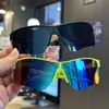 Gafas de Sol Coloridas para Montar Transfronterizas Gafas de Sol con Protección Solar de Mano Plegables Deportes al Aire Libre Convenientes para Niños