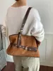 Bolso Pequeño para Axila Estilo Chica Hot Retro para Mujer, Nuevo Bolso Tote Maillard de Moda Otoño/Invierno 2026, Bolso de Hombro Versátil