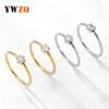 Venta caliente nicho joyería de acero inoxidable extremadamente fina anillo liso de arco de 2 mm titanio acero anillo de titanio con incrustación de circón dorado fabricante