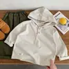 Moletom com capuz e manga longa para meninos, algodão puro, novo estilo outono 2026, camiseta básica infantil para primavera e outono, moderno