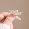Broche de Pluma de Diamantes Completo Elegante de Gama Alta Diseño de Nicho Pin para Solapa de Traje Accesorio de Lujo Accesorio Anti-Exposición